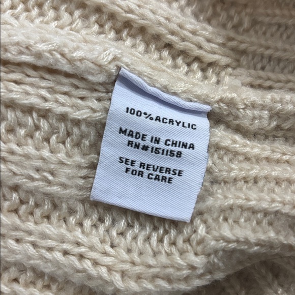 525‎ America Women's Cream Cable Knit Puff Sleeve Sweater Size M - Picture 11 of 16